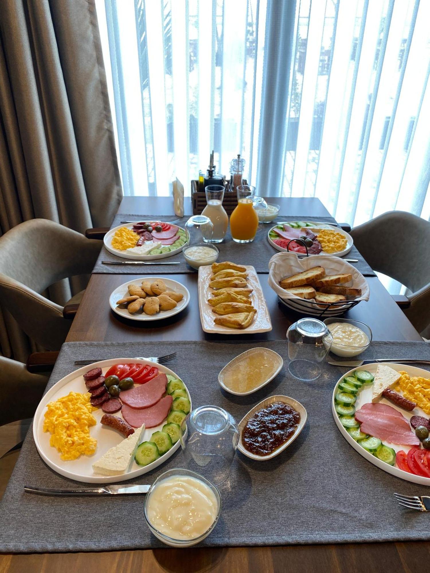 Hotel Flaer Shkodra Kültér fotó