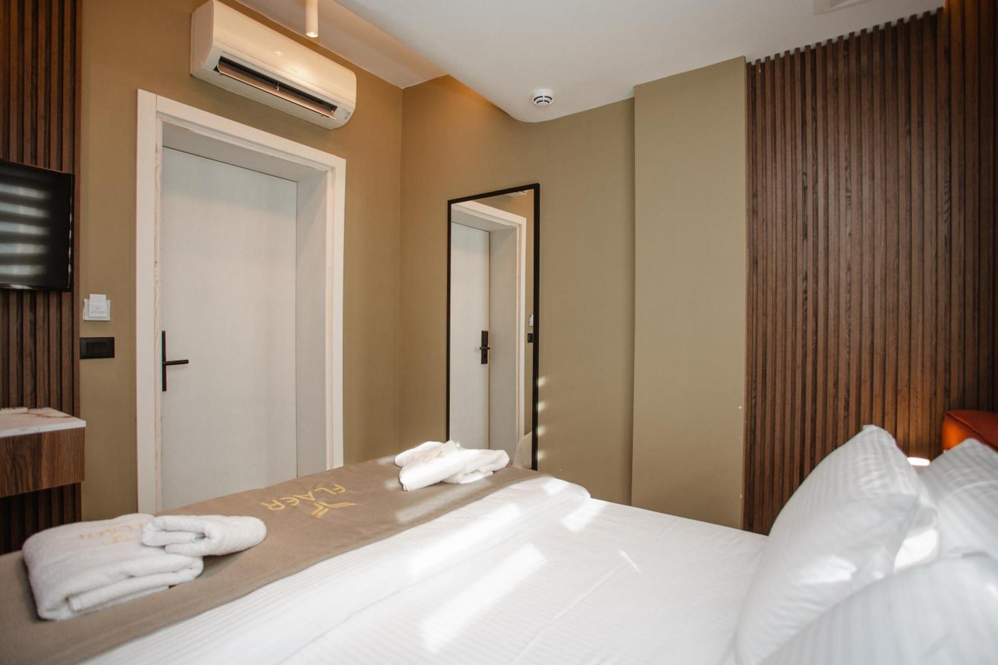 Hotel Flaer Shkodra Kültér fotó