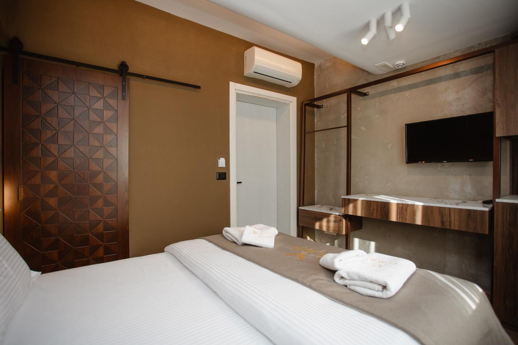Hotel Flaer Shkodra Kültér fotó